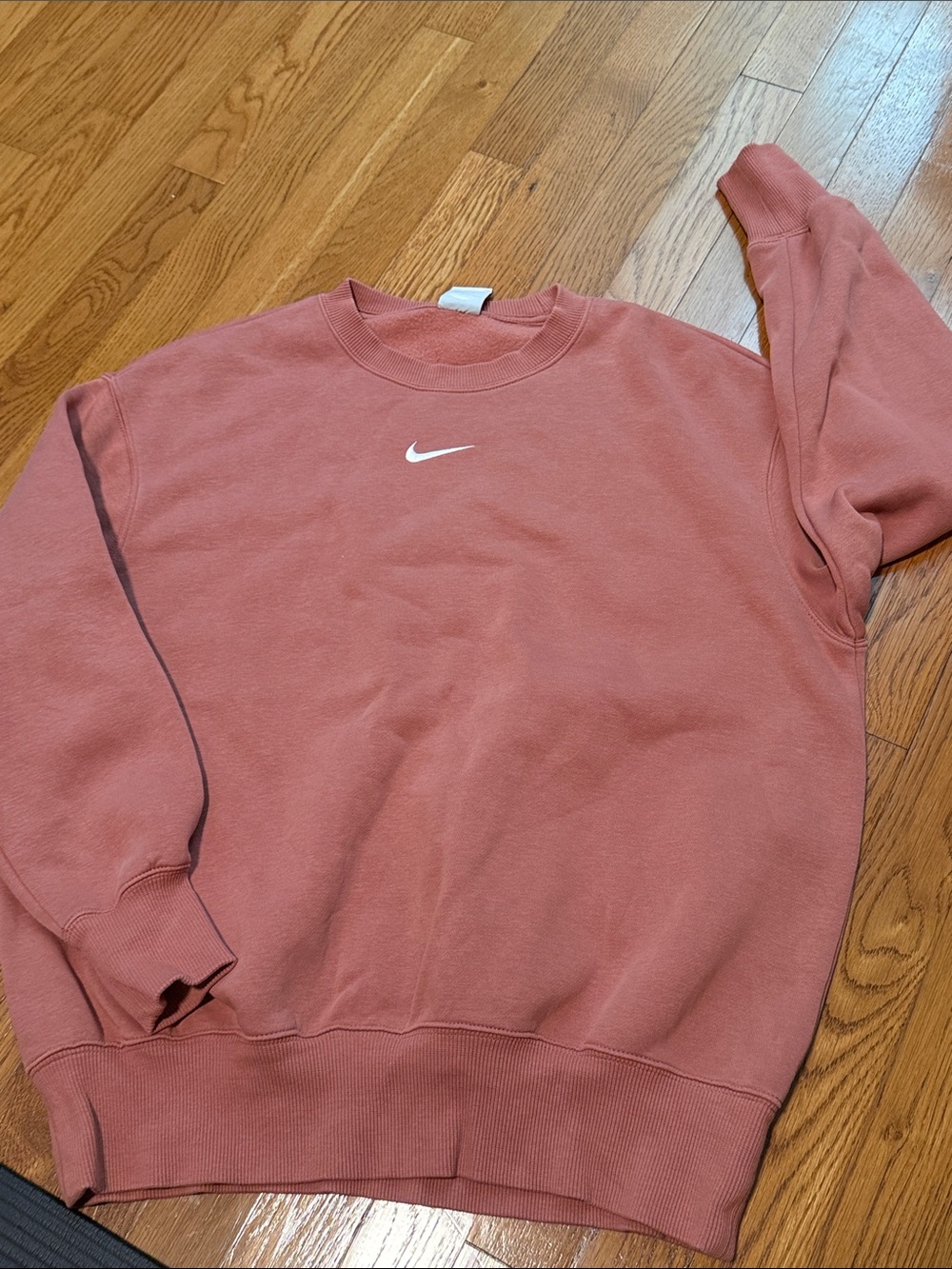 Nike Women's Dusty Rose Crewneck Sweatshirt